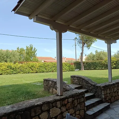 Διαμέρισμα Marios Garden House