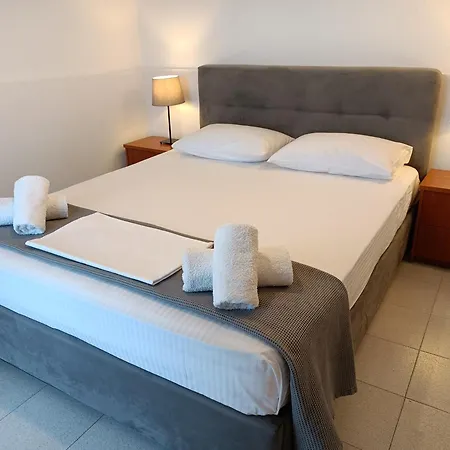 Marios Garden House Apartment Afytos