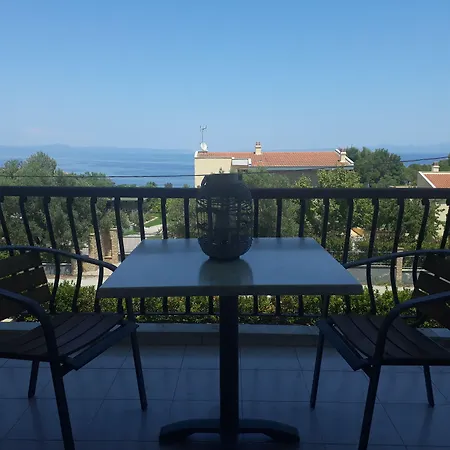 公寓 Marios Garden House *