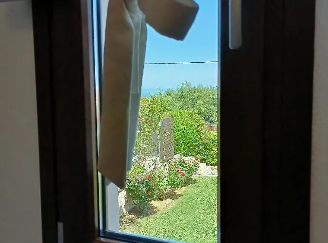 Marios Garden House 公寓