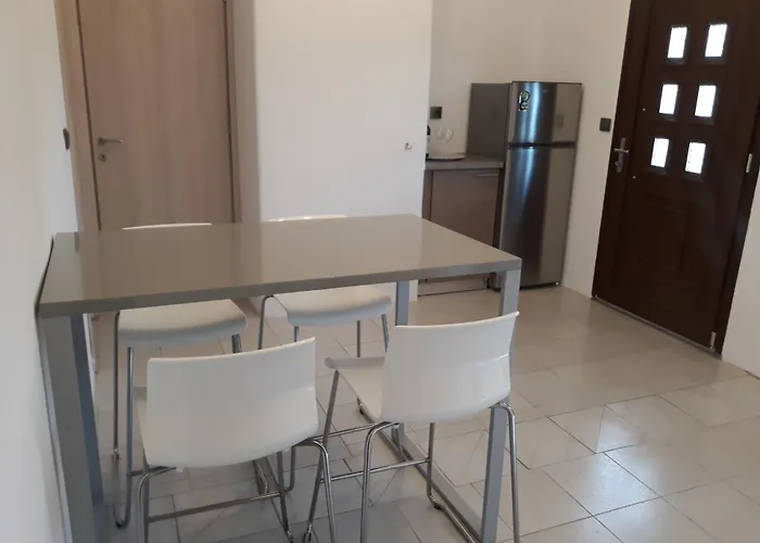 Marios Garden House *