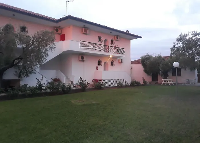 公寓 Marios Garden House 阿菲托斯