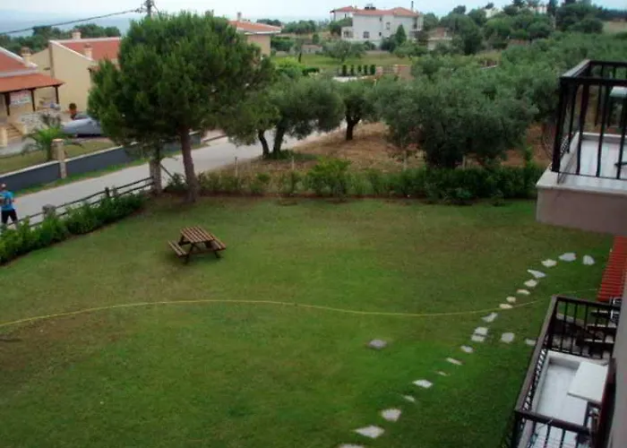 Marios Garden House *