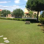 Marios Garden House דירה *