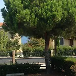 Marios Garden House דירה