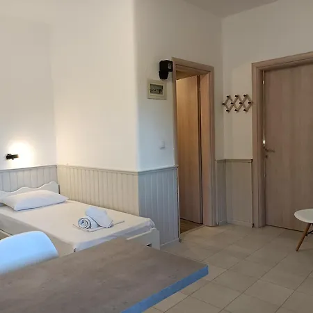 Marios Garden House 阿菲托斯