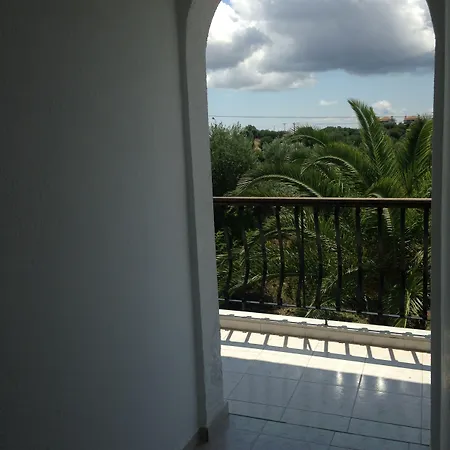 Marios Garden House * 아피토스