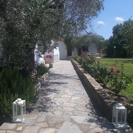 Marios Garden House 公寓