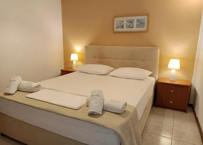Marios Garden House Апартаменты *