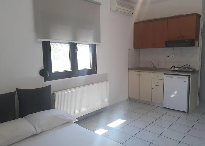 Marios Garden House Апартаменты